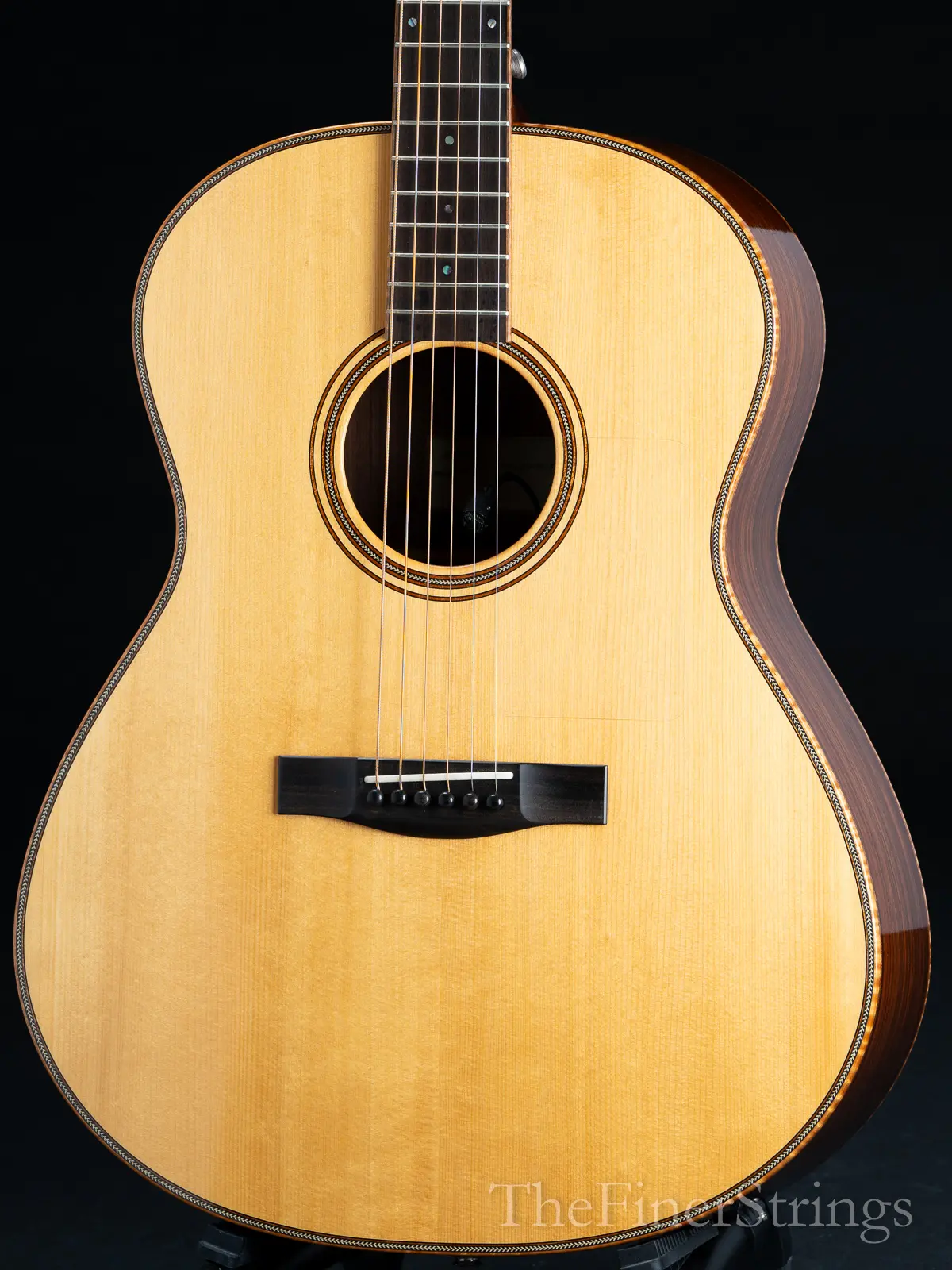 Ted Thompson T1 Deluxe body front crop